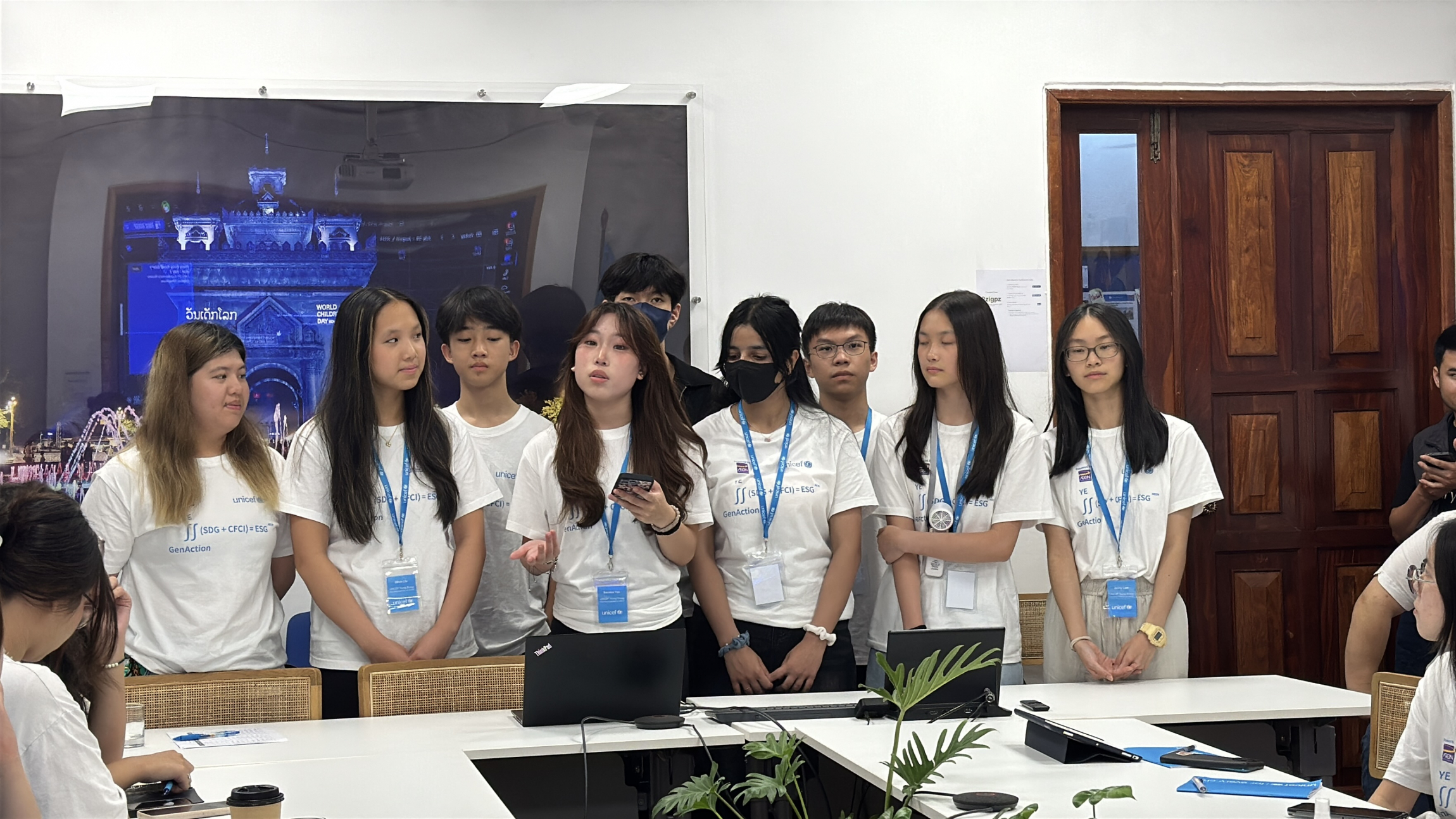 Self Photos / Files - 2. 活動 - 青年主導問卷調查